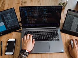 Ultralight Portable 4K Touchscreen Monitor