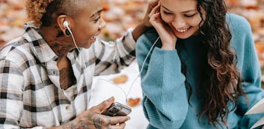 What is the Best Device For Audiobooks? Best Devices for Audiobooks