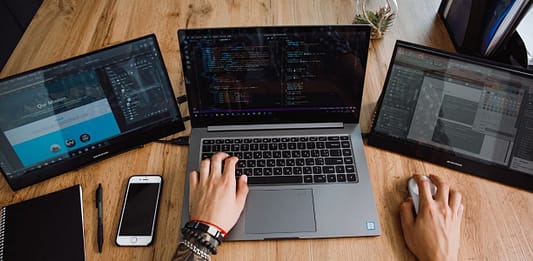 Desklab: Ultralight Portable 4K Touchscreen Monitor Ultralight Portable 4K Touchscreen Monitor