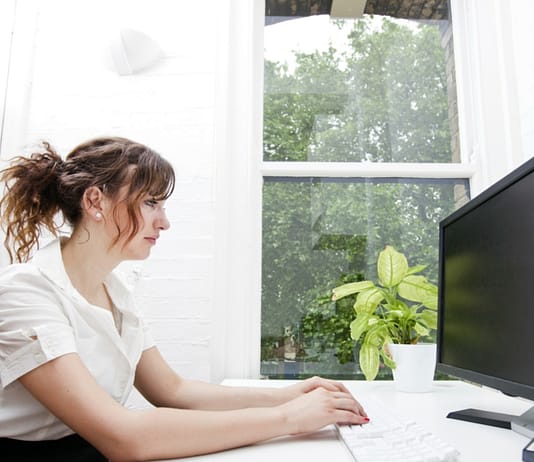 The best 34 inch ultrawide monitor Thedevline 1