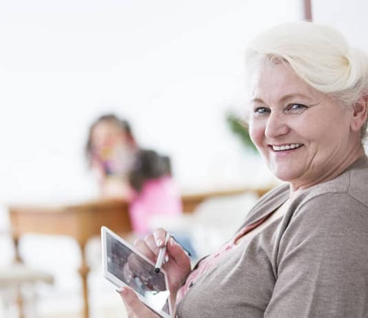 Best Tablets For Seniors Citizens Best Tablets For Seniors Citizens