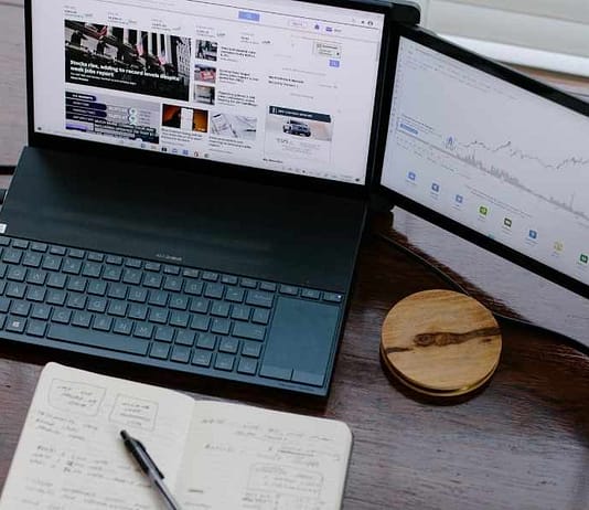 Duex Plus laptop dual monitor