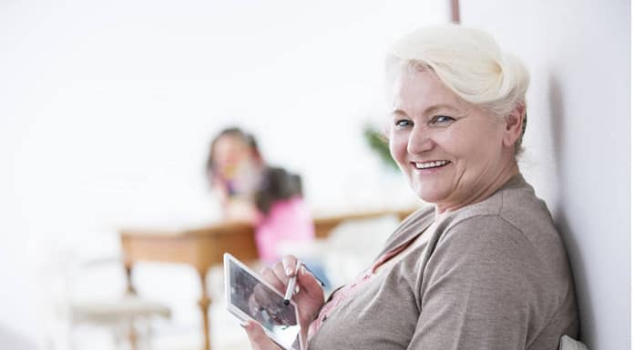 Best Tablets For Seniors Citizens Best Tablets For Seniors Citizens