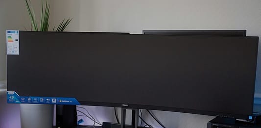 Philips Brilliance 499P9H 49-Inch Monitor Review Philips Brilliance 499P9H 49-Inch Monitor Review